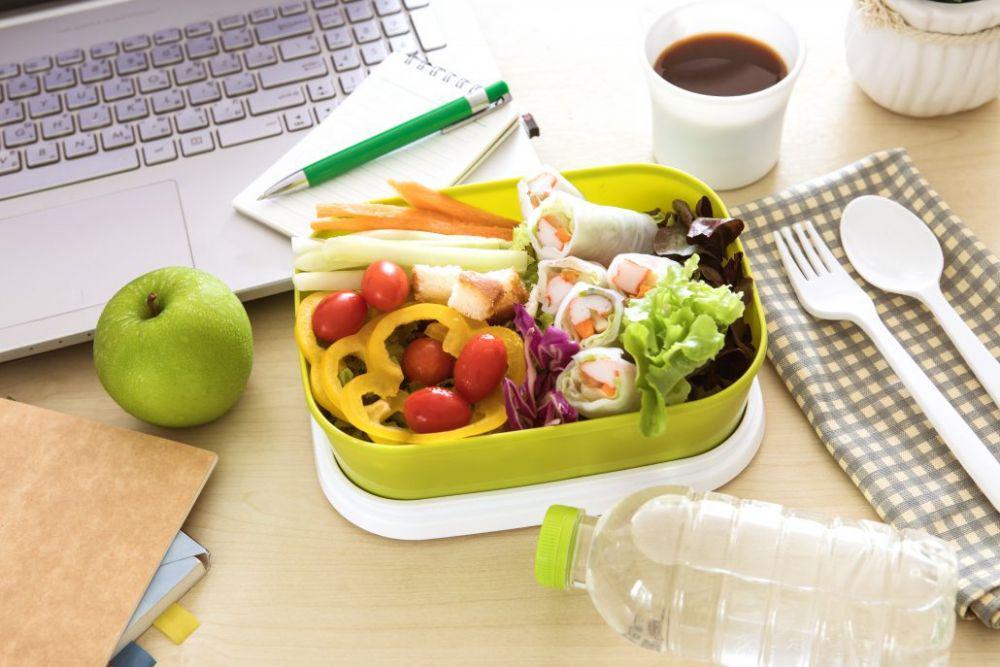 5 Inspirasi Menu Bekal Makan Siang Sehat Ala Western, Gak Cuma Salad!