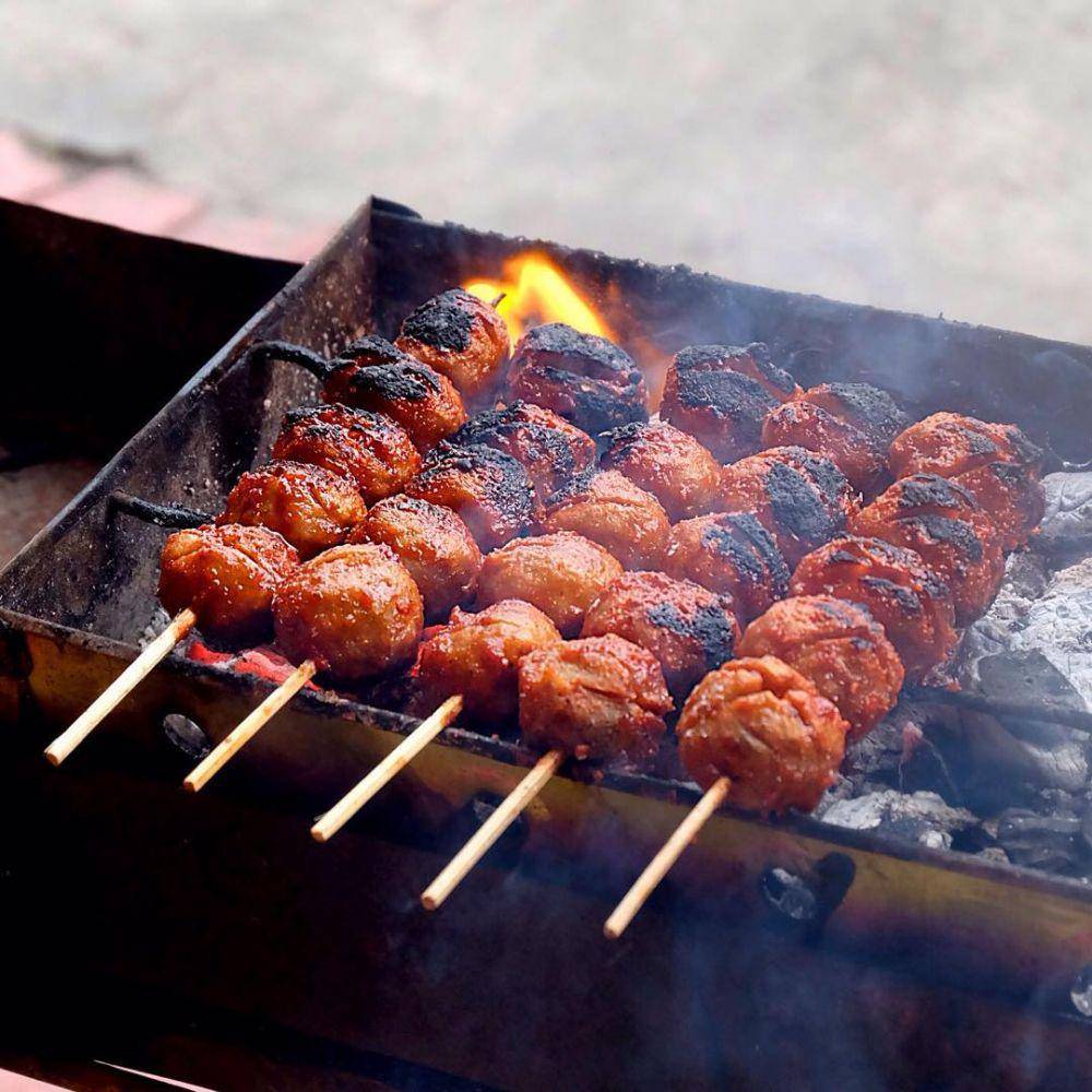 instagram.com/bakso.bukaji
