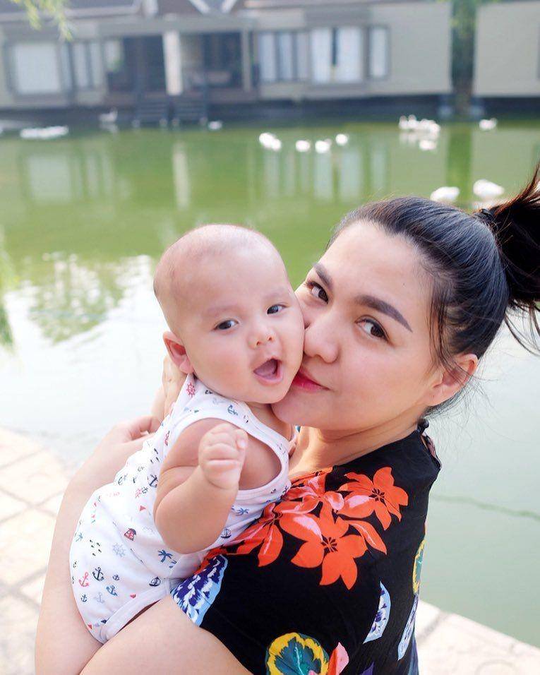 instagram.com/vickyshu