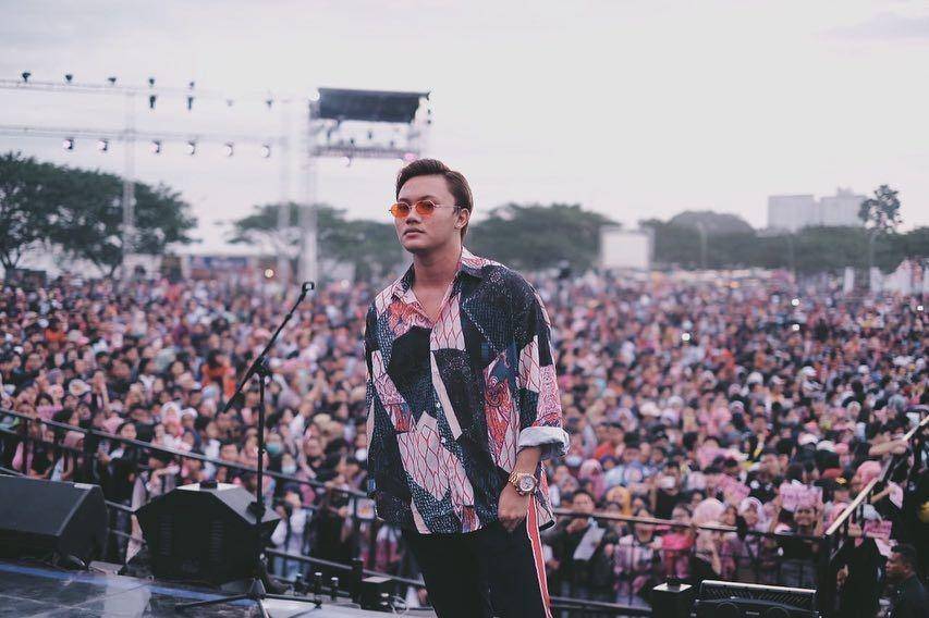 instagram.com/rizkyfbian