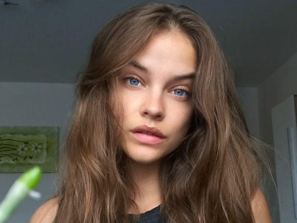 11 Potret Memesona Barbara Palvin, Model Kece yang Tengah Naik Daun