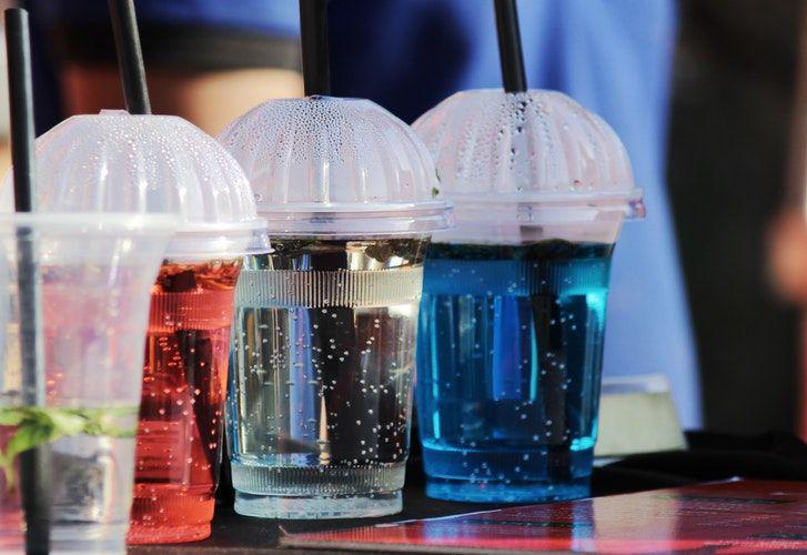 Jepang Larang Kantin Pemerintah Gunakan Alat Makan & Sedotan Plastik