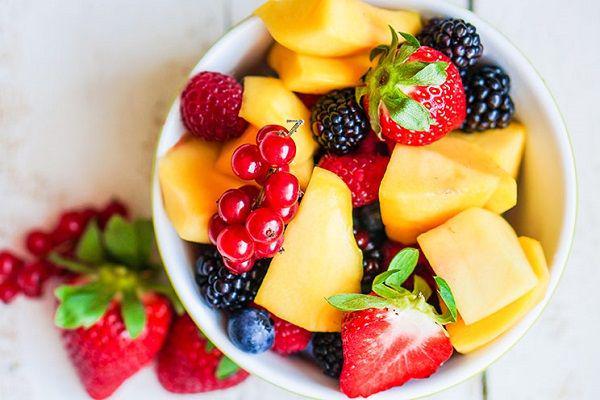 Ternyata Ini 5 Tips Supaya Salad Buah Tahan Lama, Segarnya Awet Nih!