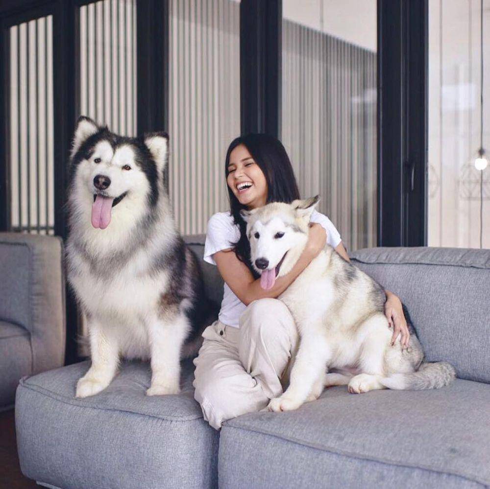 instagram.com/yunitasiregar