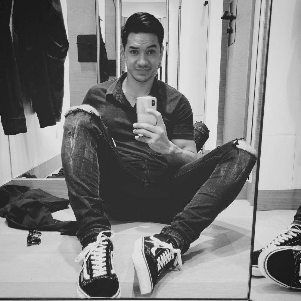 instagram.com/andrew.white._