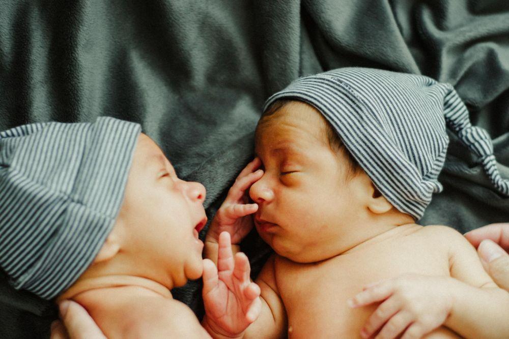 Gimana Sensasi Hamil Bayi kembar? Ini 7 Tanda yang Akan Kamu Rasakan