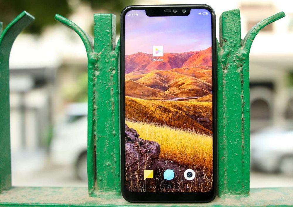 Smartphone xiaomi dengan sistem operasi android oreo