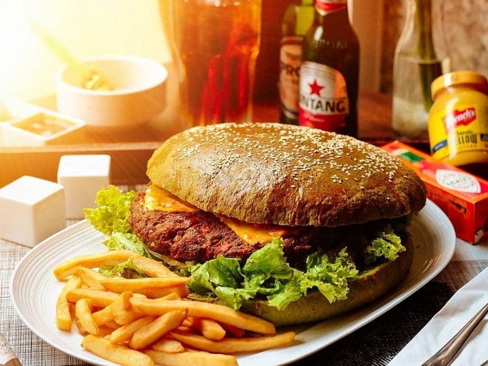 Burger Raksasa, Pilihan Merayakan Valentine dengan Cara yang Unik!