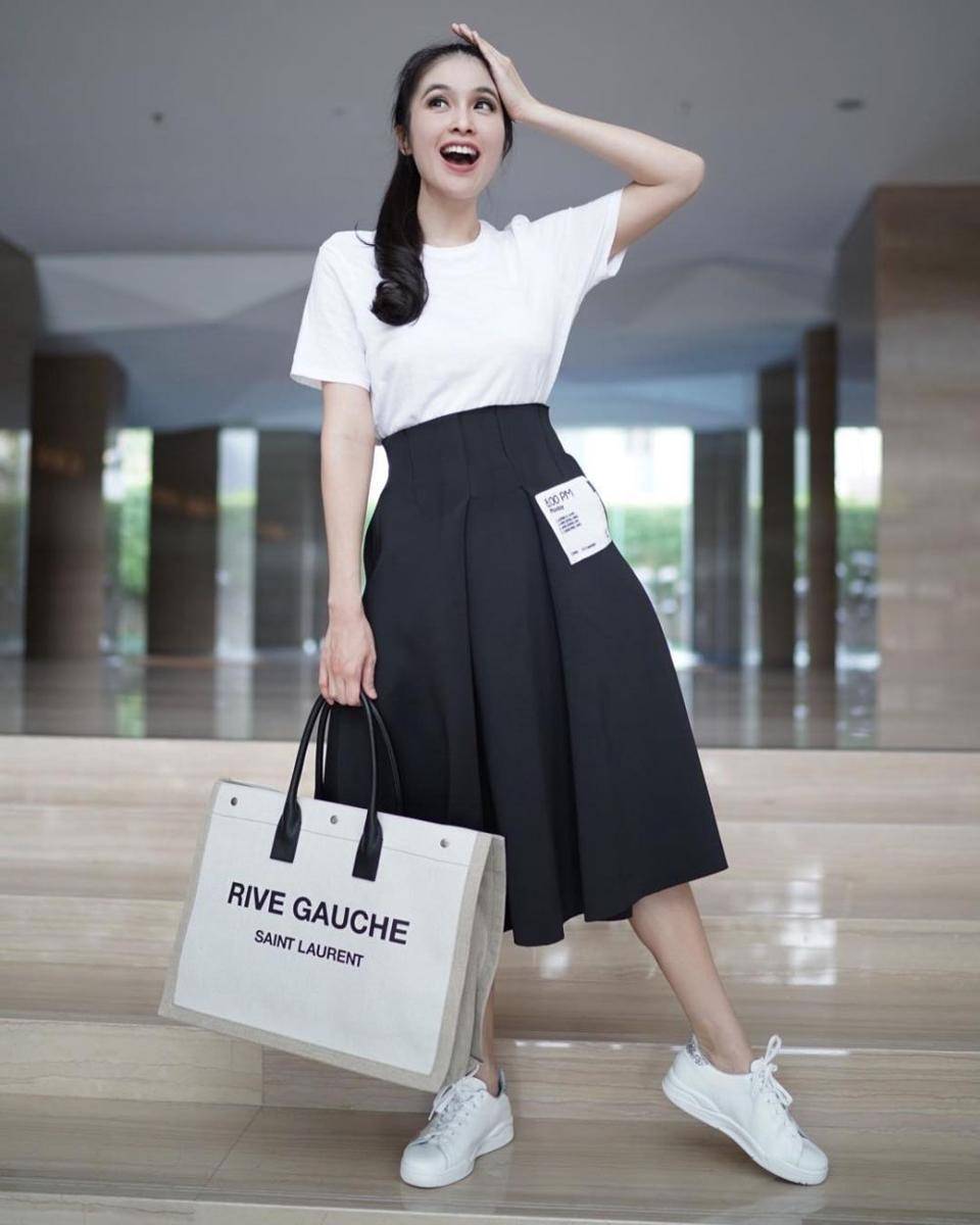 Instagram/sandradewi88