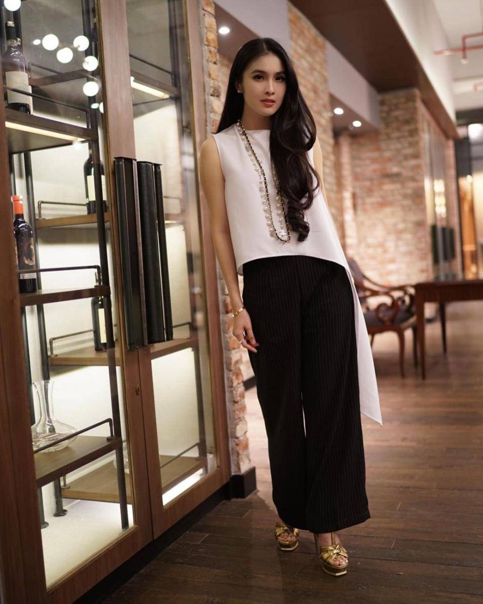 Instagram/sandradewi88