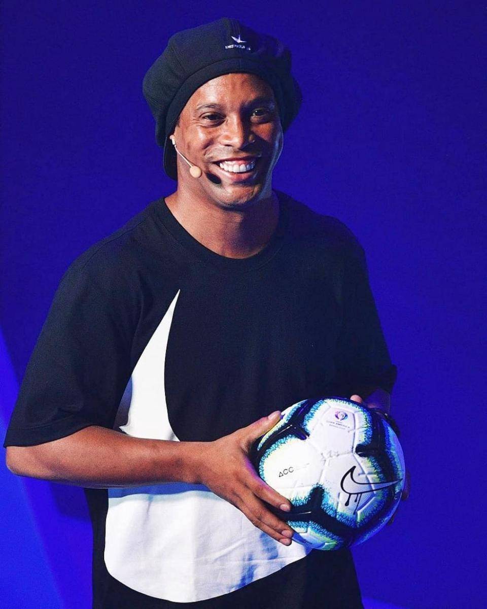 Instagram.com/ronaldinho/