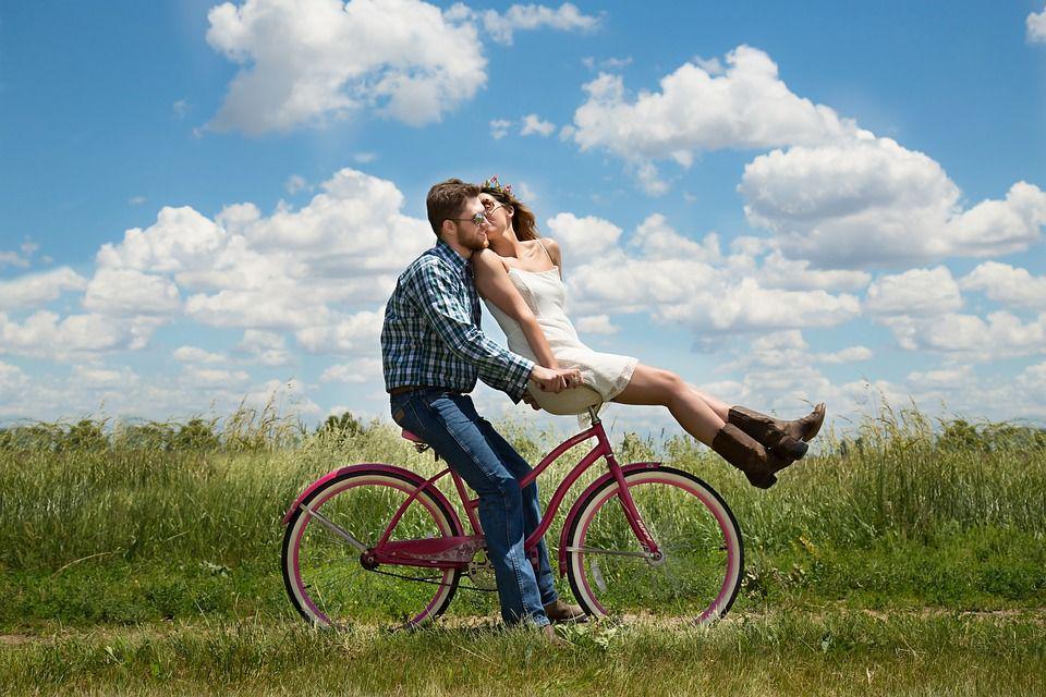 5 Hal Simple yang Bisa Dilakukan Bareng Pasangan, Dijamin Romantis!