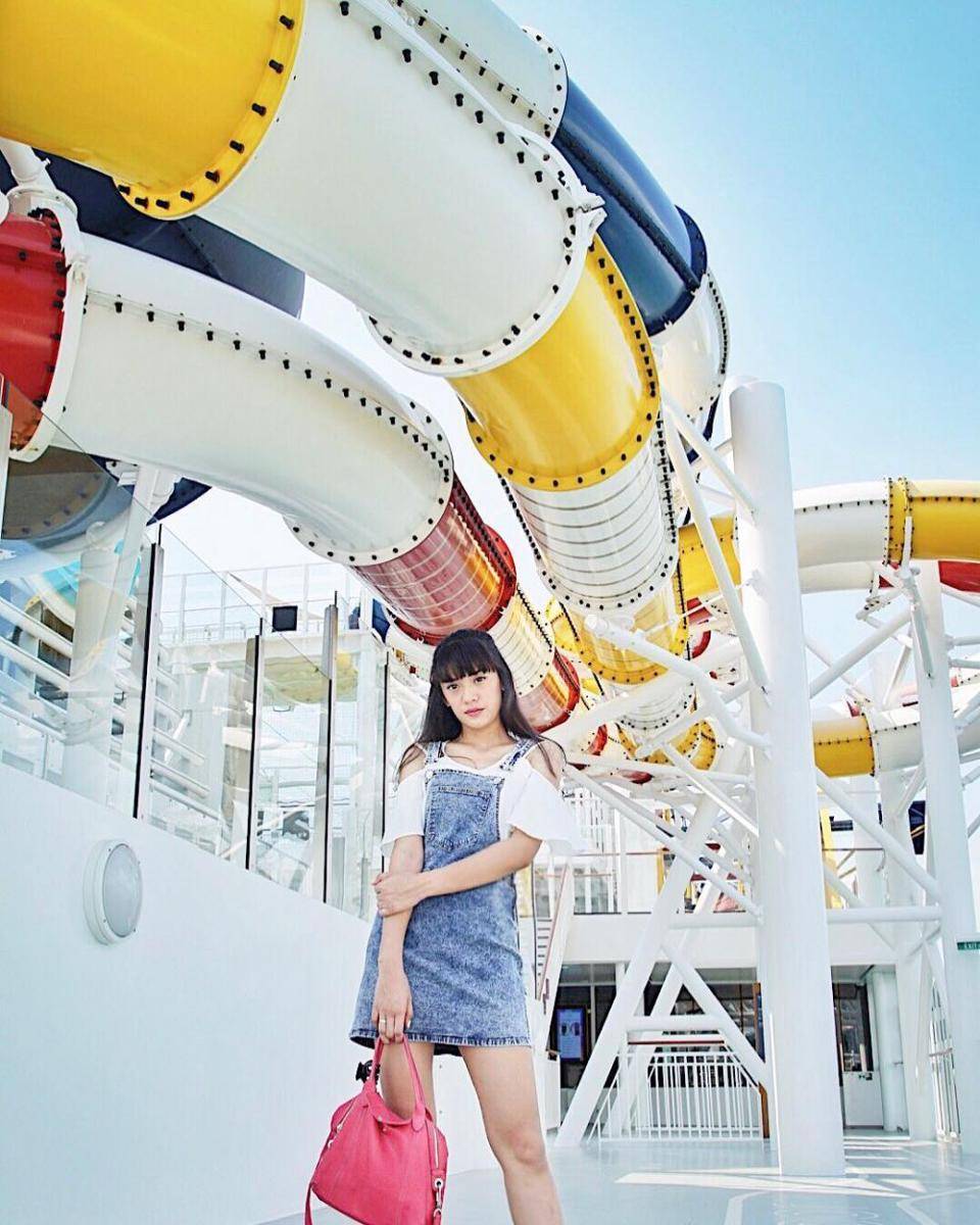instagram.com/anissaaziza
