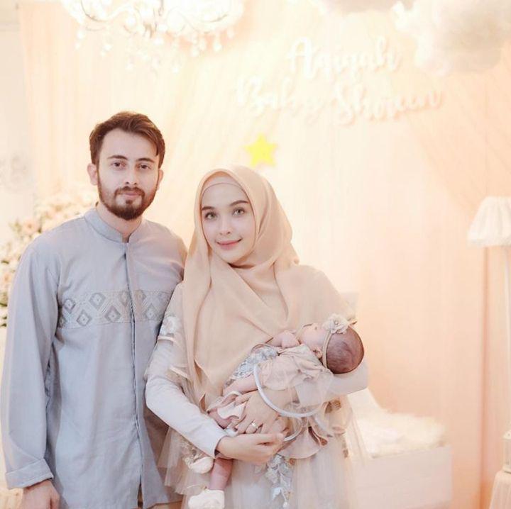 Seru Banget, 10 Potret Hamidah & Irvan Farhad Asuh Baby Shireen