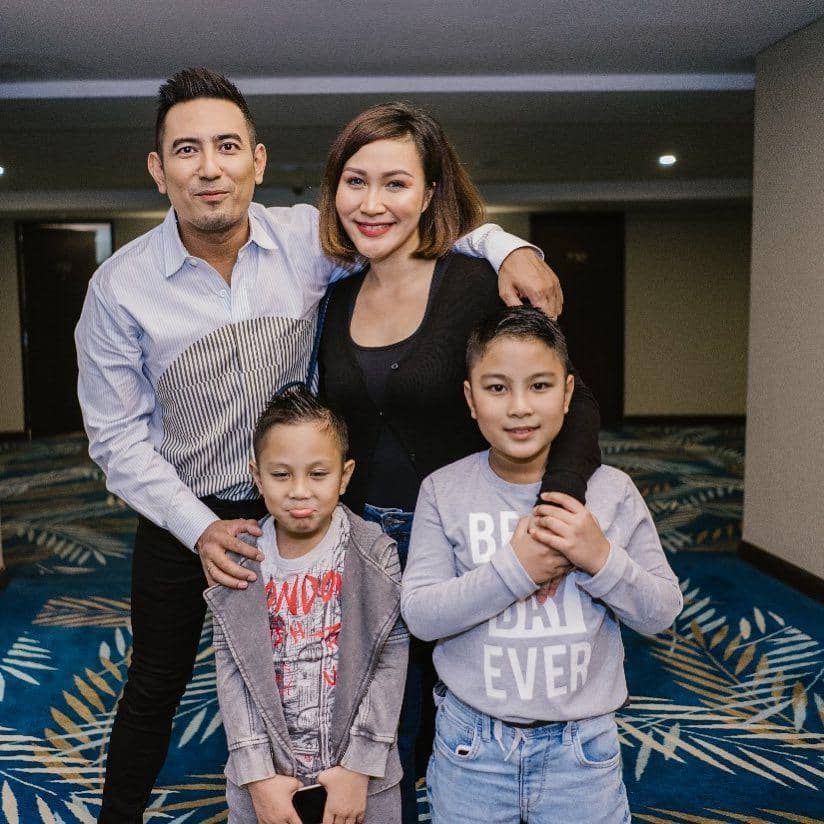 instagram.com/sabriakono