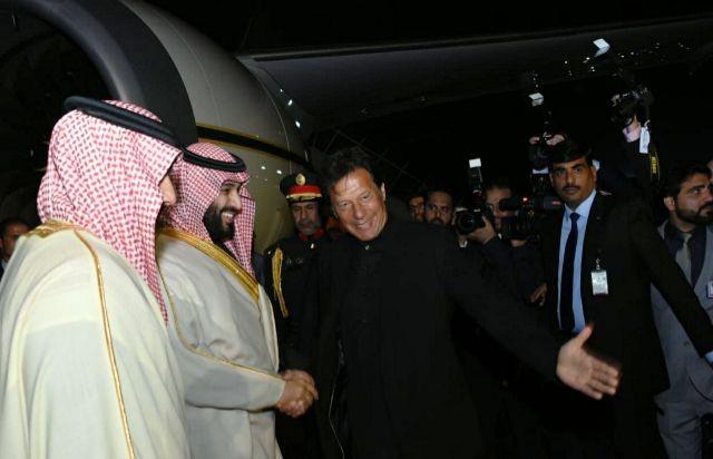 Kunjungi Pakistan, Putera Mahkota MBS Bawa Peralatan Gym & 7 Sedan BMW