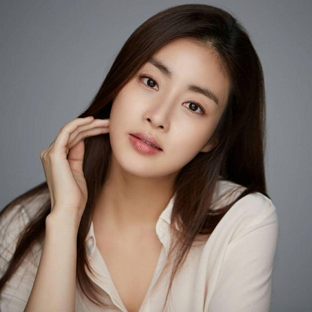 Genap 29 Tahun, Ini 10 Potret Kang Sora yang Makin Memesona