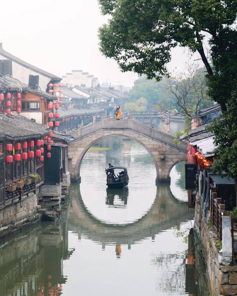 instagram.com/chopsticksontheloose