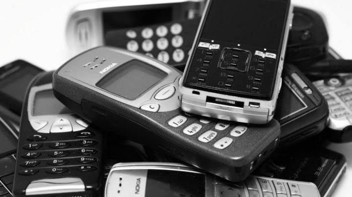 Bikin Kangen, 7 Hal Keren Ini Cuma Bisa Dilakukan Pakai Hape Jadul