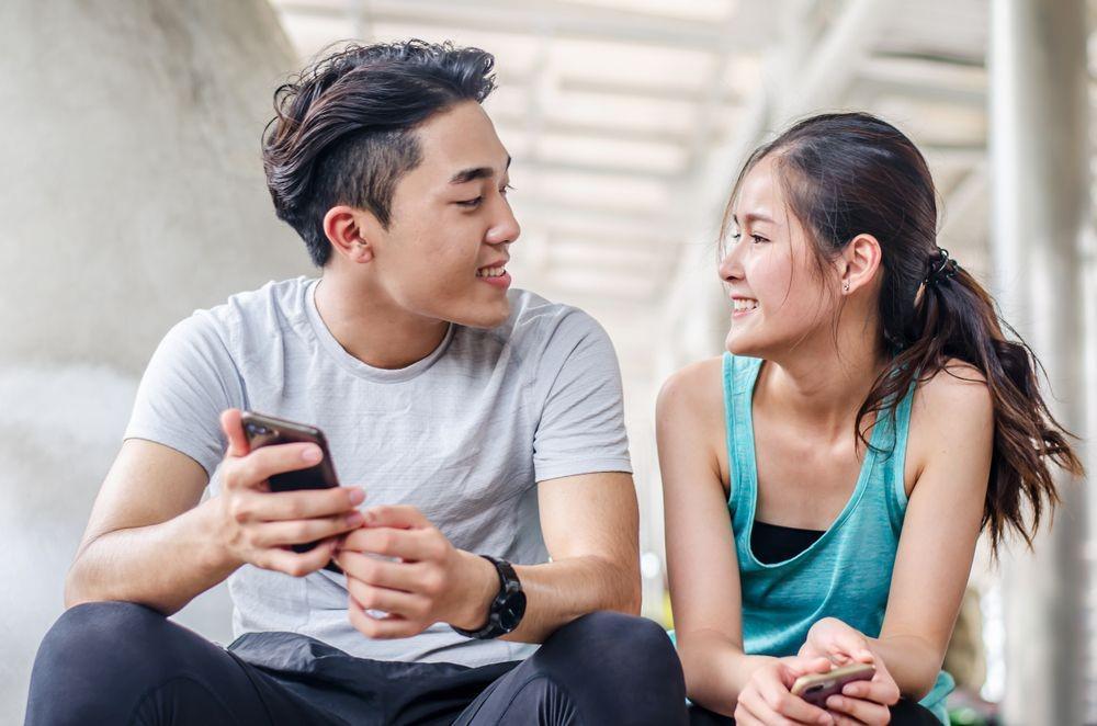 5 Cara Ampuh Buat Bikin Gebetan Makin Tertarik Sama Kamu