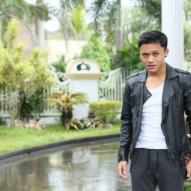 instagram.com/rizkyfbian/