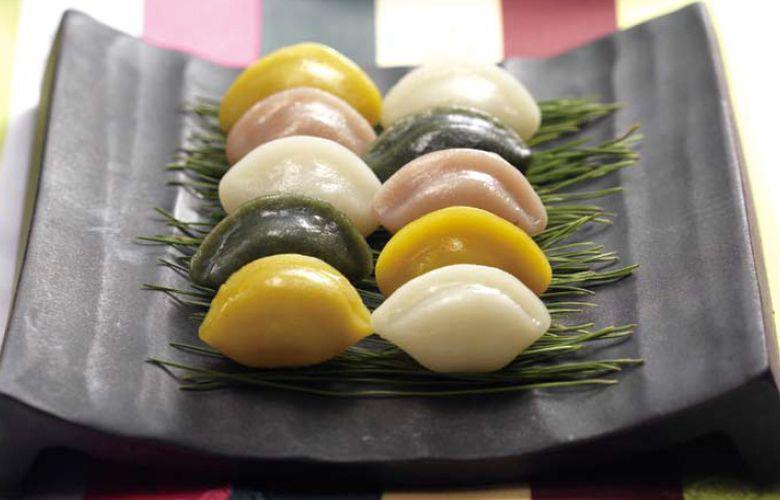 Bukan Hanya Tteokbokki, 5 Kue Beras Korea Ini Patut Kamu Coba