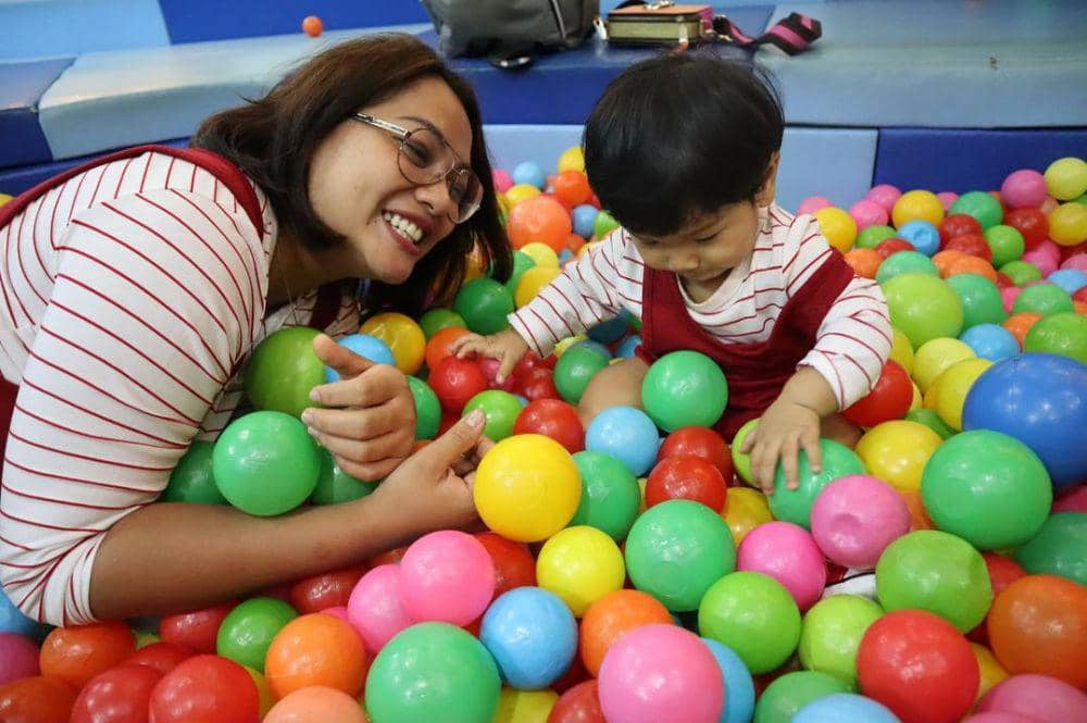 instagram.com/jennycortez_dj