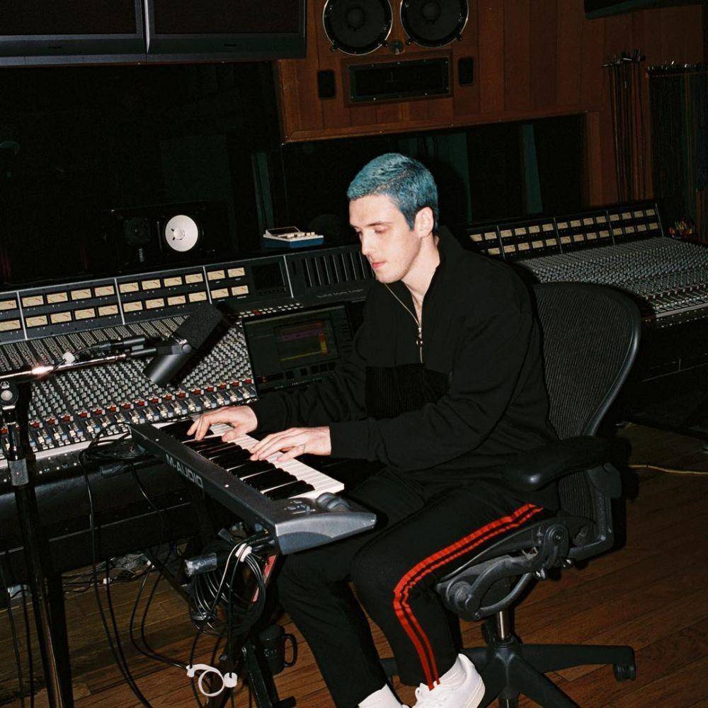 Instagram.com/lauvsongs