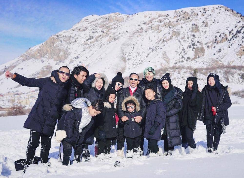 instagram.com/genhalilintar