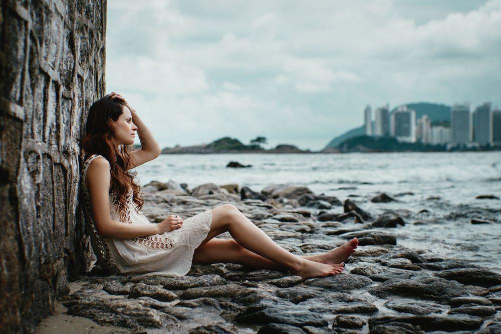 Sering Merasa Dilema? 9 Penyebab Kamu Alami Fase Quarter Life Crisis