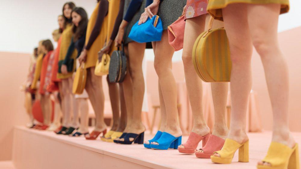 Rahasia Tampil Stylish, Inilah 10 Sepatu yang Lagi Naik Daun di 2019
