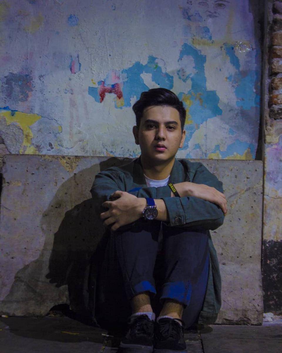 Instagram.com/juliosihotang