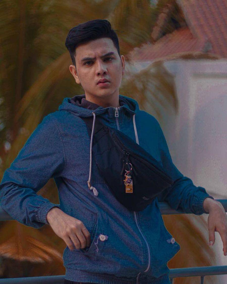 Instagram.com/juliosihotang