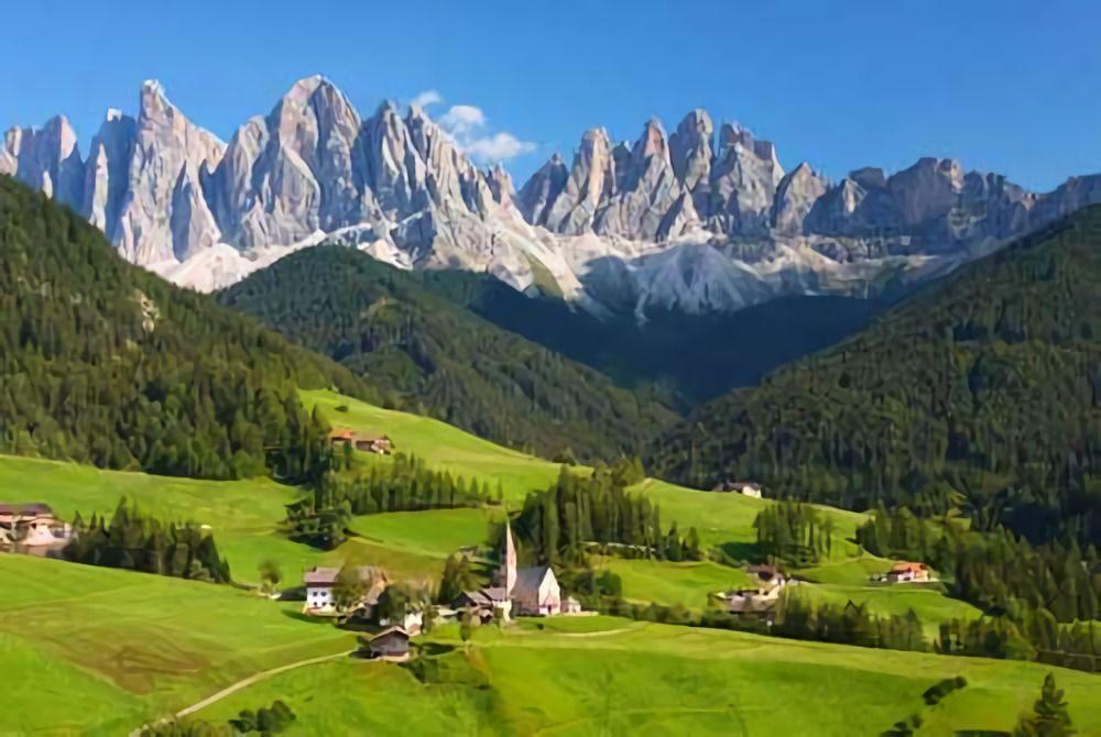 Disebut Pegunungan Terindah, Intip 5 Pesona Dolomites di Eropa Ini