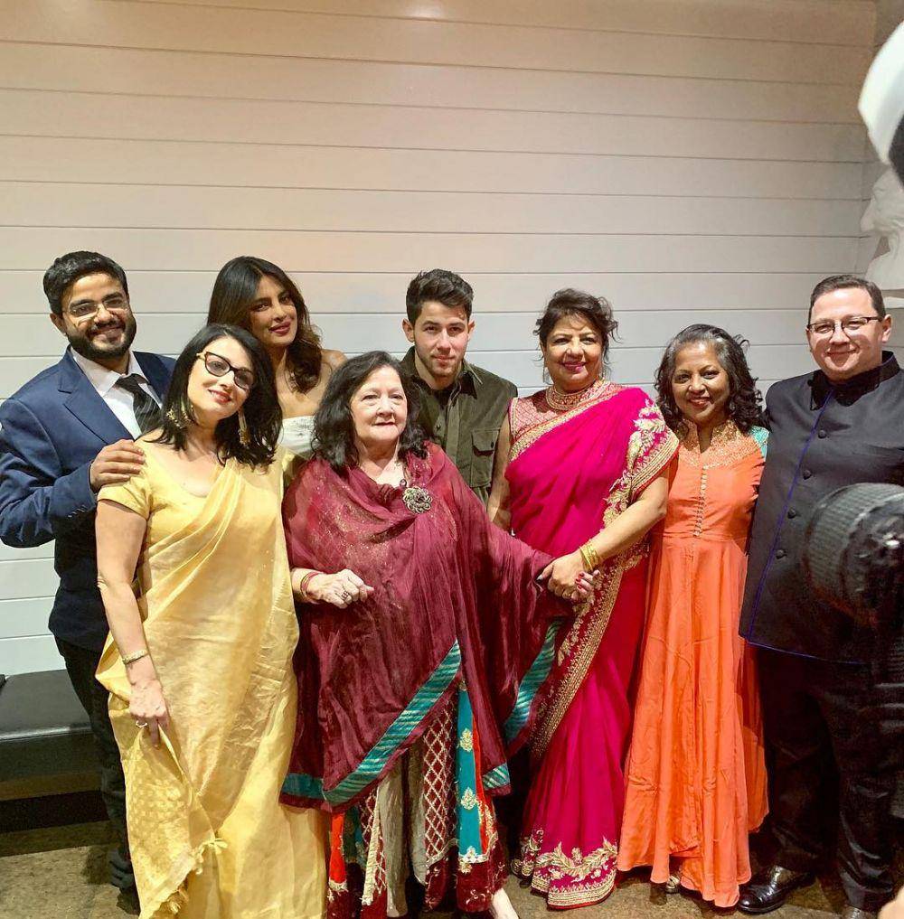 instagram.com/priyankachopra