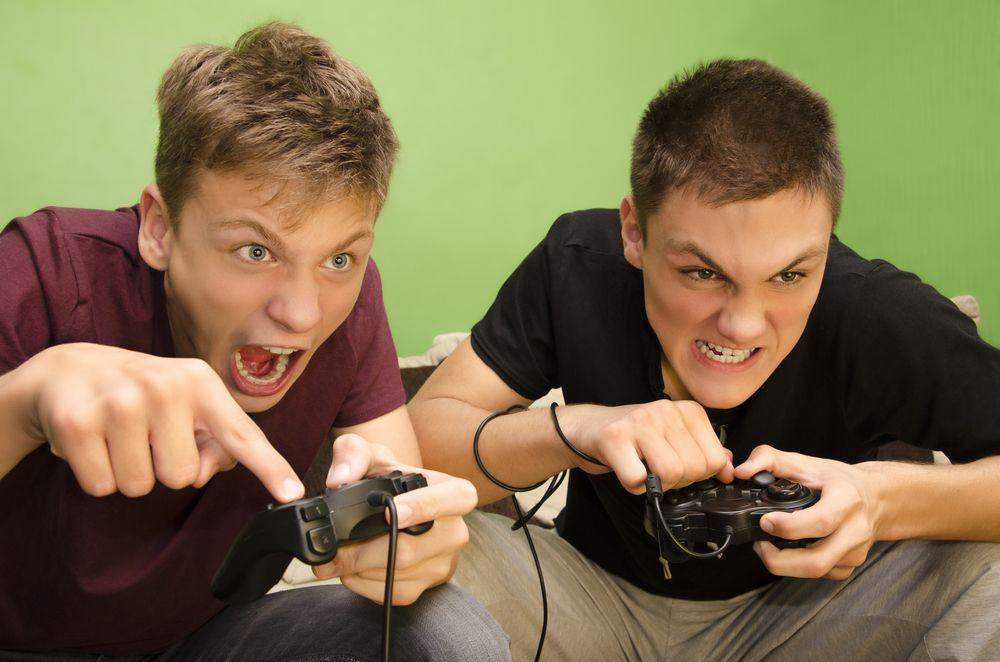 10 Video Game Ini Berpotensi Buat Kamu Bertengkar Hebat dengan Temanmu