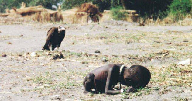 The Vulture And The Little Girl (1994) (dok. Time/Kevin Carter)