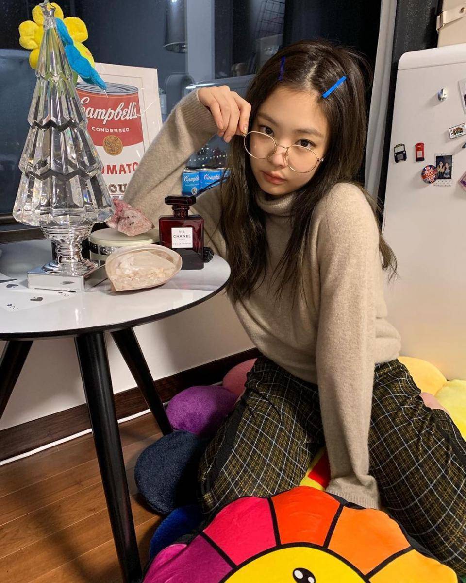 instagram.com/jennierubyjane