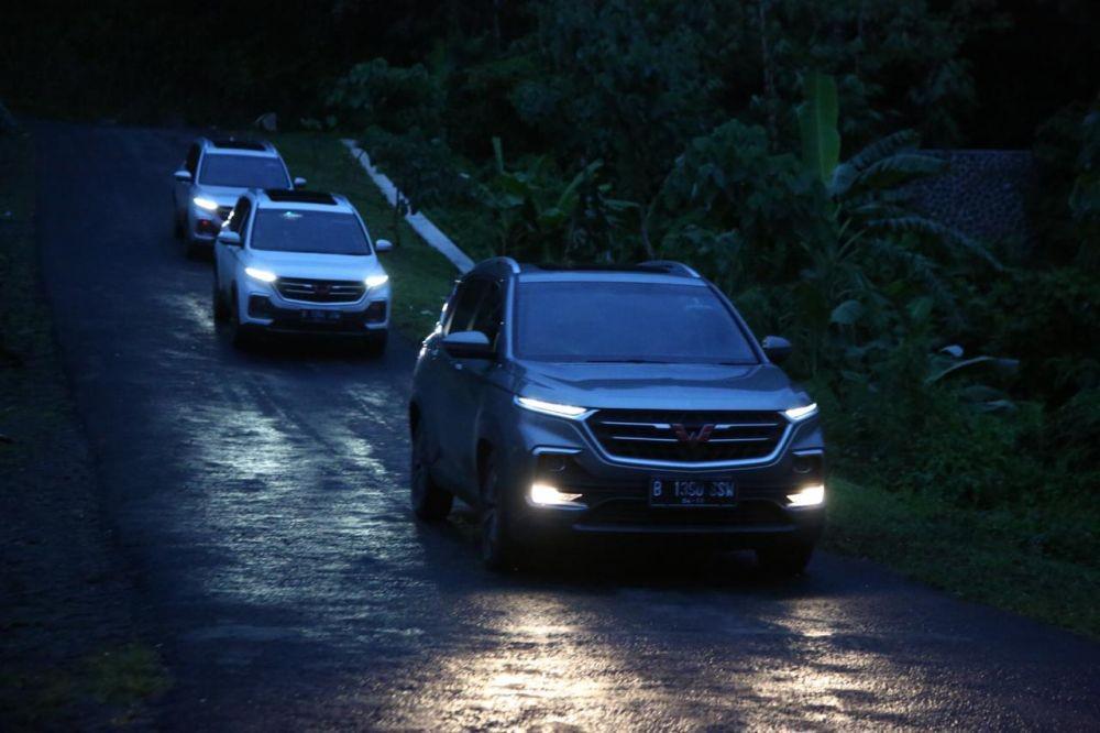 Wuling Almaz Bikin Petualanganmu Jadi Lebih Aman