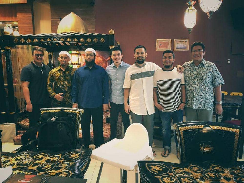 instagram.com/teukuwisnu