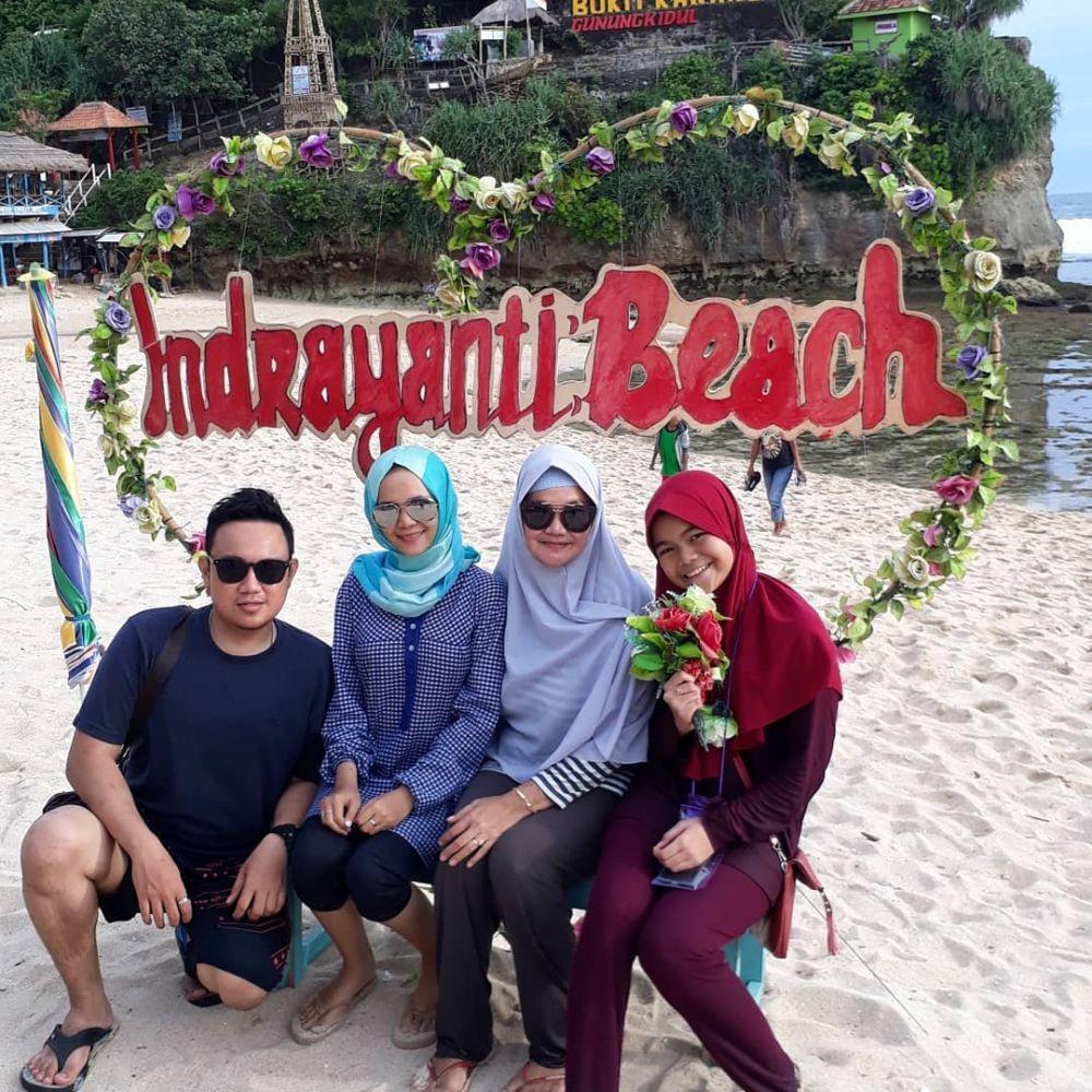Wisata Pantai Indrayanti Yogyakarta: Harga Tiket, Rute, dan Tipsnya