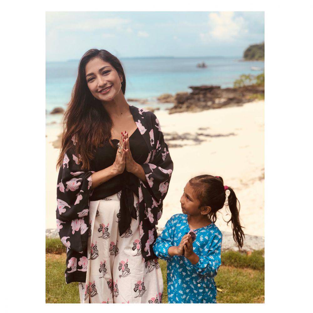 instagram.com/raazharita