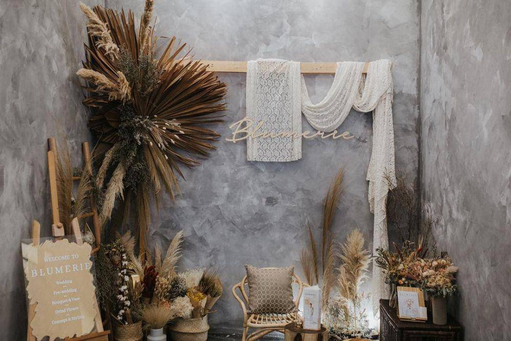 thebridestory/ @iluminen & @royaldesign_decor