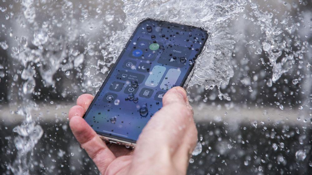 Bisa Diajak Renang, 5 Smartphone Canggih 2019 dengan Sertifikasi IP68