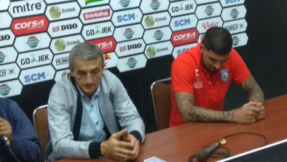 Menang Telak, Milomir Puji Aremania dan Hamka