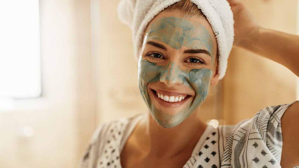 7 Rekomendasi Masker Ampuh Untuk Mengecilkan Pori-pori