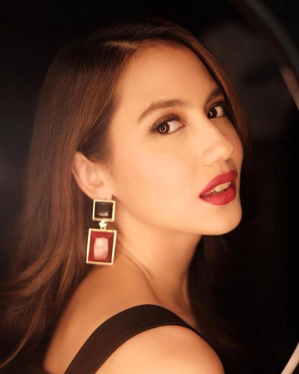 instagram.com/pevpearce