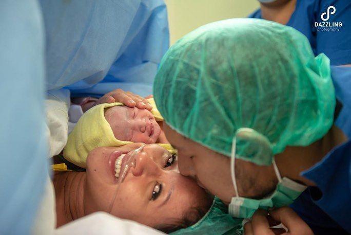 Dianugerahi Putri Kecil, Ini Nama Anak Kedua Chua "Kotak" & Artinya