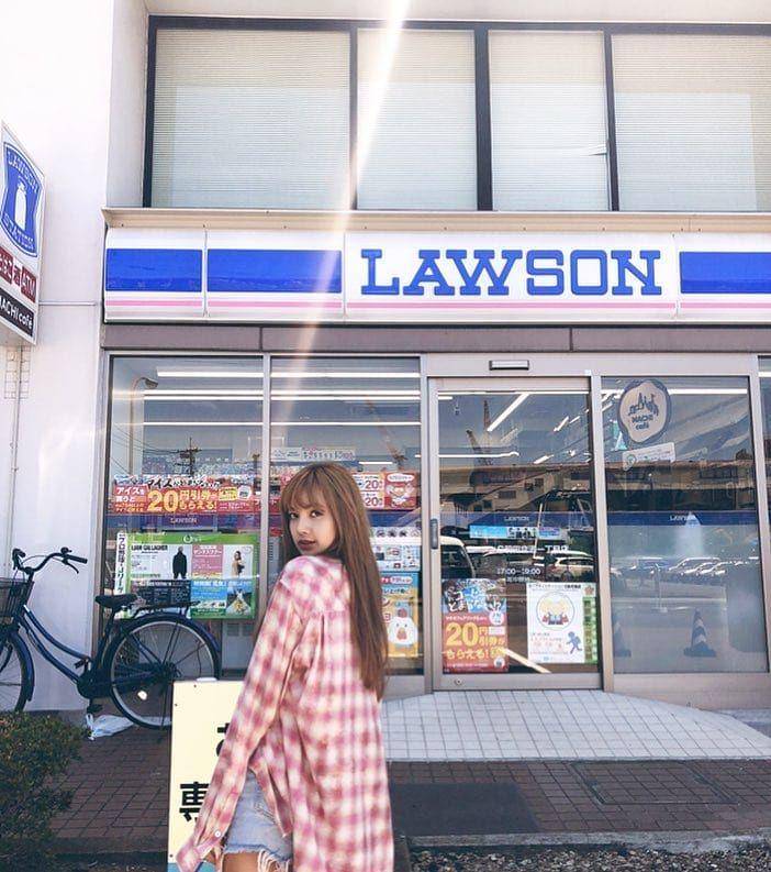 Instagram.com/stay.lisaaa