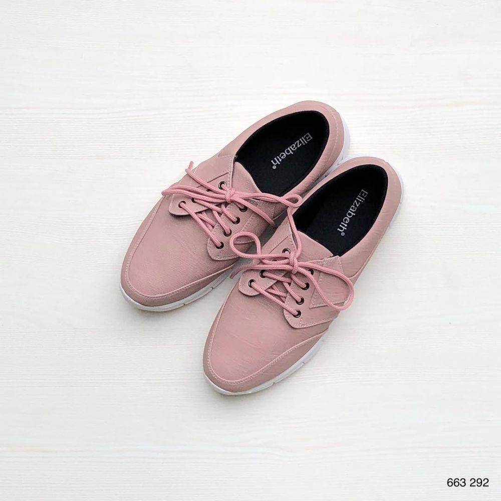 Instagram/ezshoesofficial